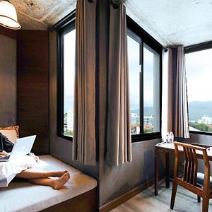 B2 Nimman Premier Hotel